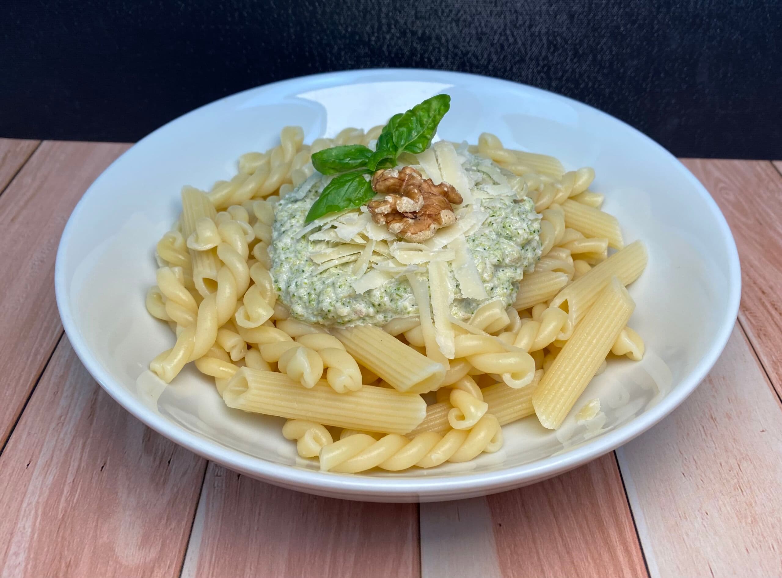 Brokkoli-Nuss-Pasta