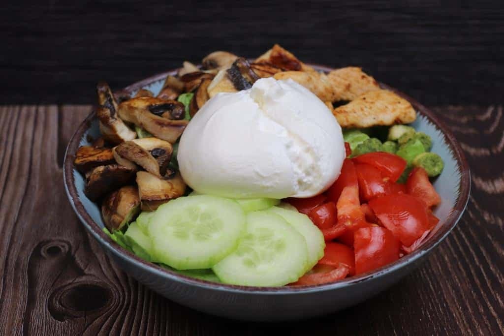 Burrata-Salatbowl